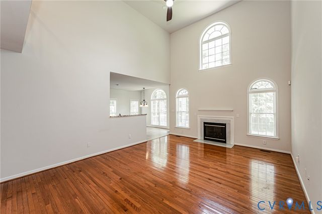 718 Green Vista Dr, Midlothian, VA 23836