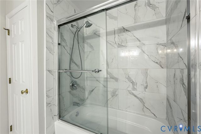 718 Green Vista Dr, Midlothian, VA 23836