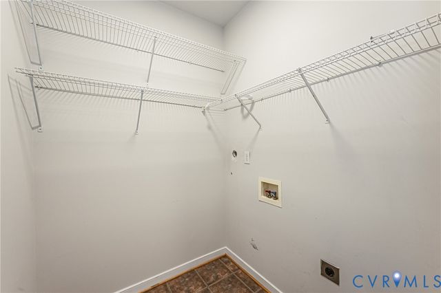 718 Green Vista Dr, Midlothian, VA 23836