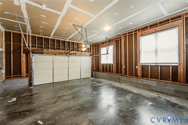 718 Green Vista Dr, Midlothian, VA 23836