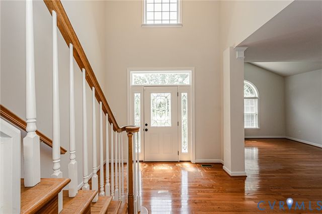 718 Green Vista Dr, Midlothian, VA 23836
