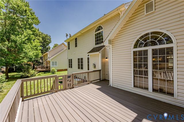 718 Green Vista Dr, Midlothian, VA 23836
