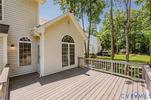 718 Green Vista Dr, Midlothian, VA 23836