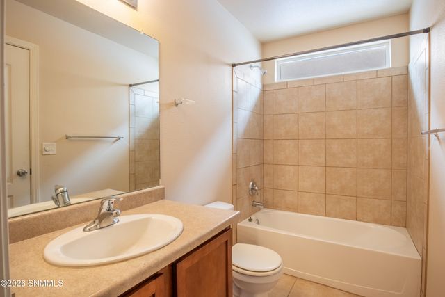 5124 Kensington Way, Las Cruces, NM 88012