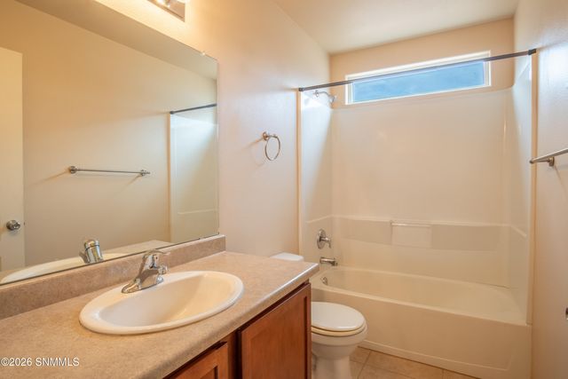 5124 Kensington Way, Las Cruces, NM 88012