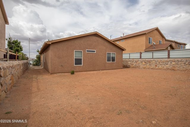 5124 Kensington Way, Las Cruces, NM 88012