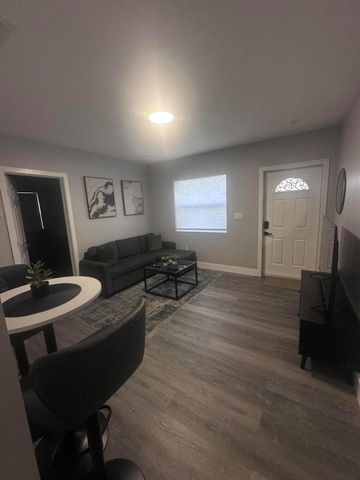 1016 State Street 1-2, West Palm Beach, FL 33407