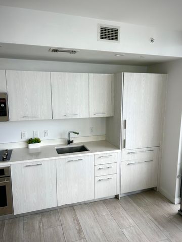 55 SW 9th Street 2508, Miami, FL 33130