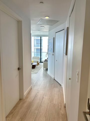 55 SW 9th Street 2508, Miami, FL 33130