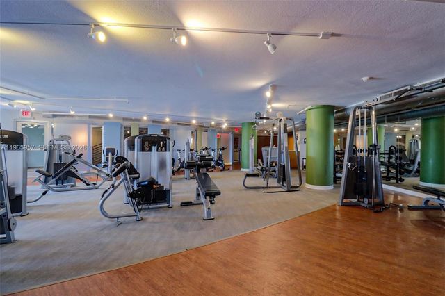 2681 N Flamingo Rd 2302S, Sunrise, FL 33323