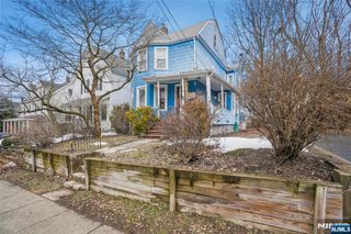 68 Chestnut Street, Montclair, NJ 07042