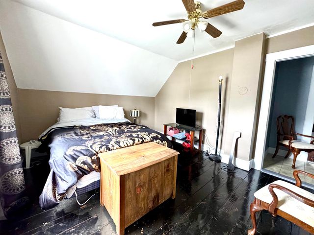 15 Park Street, Colebrook, NH 03576