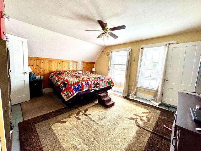 15 Park Street, Colebrook, NH 03576