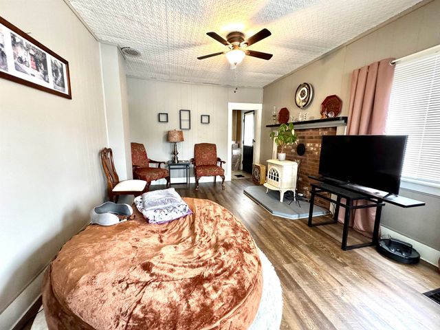 15 Park Street, Colebrook, NH 03576