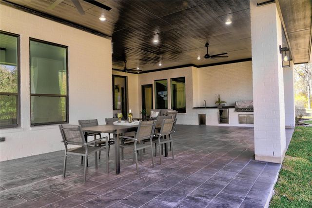 258 Pinerock Lane, Montgomery, TX 77356