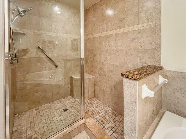 7710 LAKE VISTA COURT 206, Bradenton, FL 34202