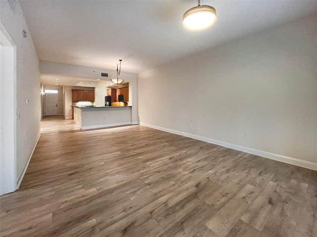 7710 LAKE VISTA COURT 206, Bradenton, FL 34202