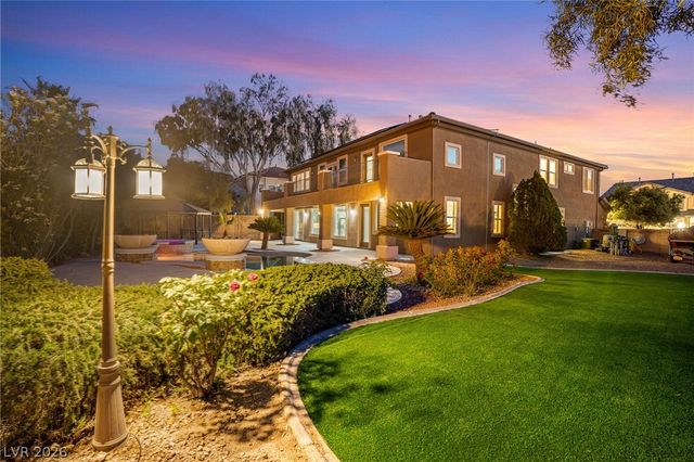 379 Autumn Hue Avenue, Las Vegas, NV 89123