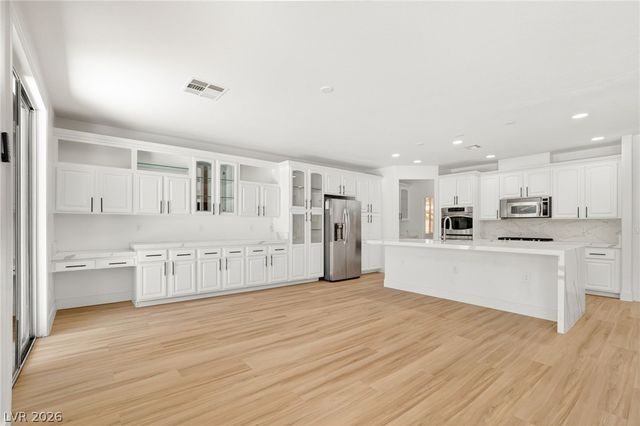379 Autumn Hue Avenue, Las Vegas, NV 89123