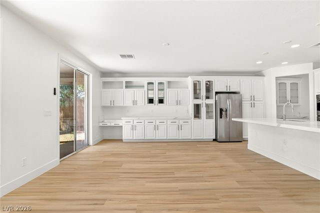 379 Autumn Hue Avenue, Las Vegas, NV 89123