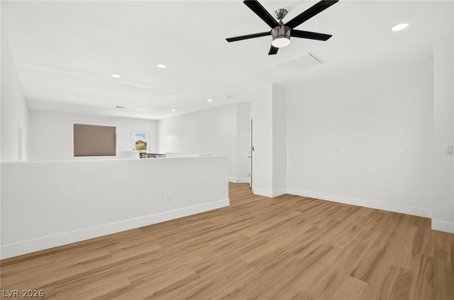 379 Autumn Hue Avenue, Las Vegas, NV 89123