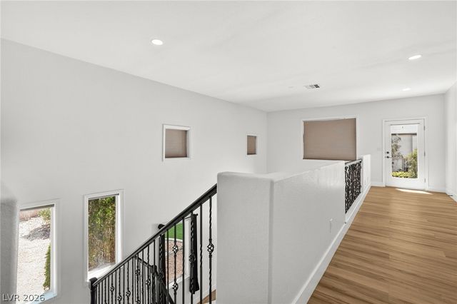 379 Autumn Hue Avenue, Las Vegas, NV 89123