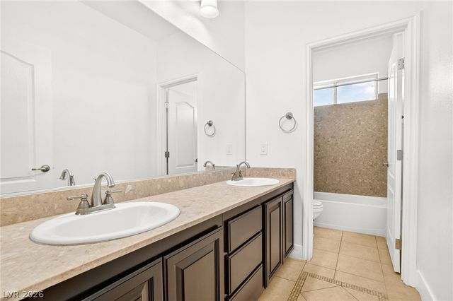 379 Autumn Hue Avenue, Las Vegas, NV 89123