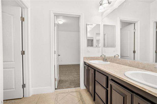 379 Autumn Hue Avenue, Las Vegas, NV 89123