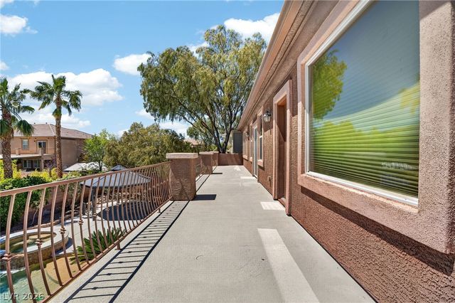 379 Autumn Hue Avenue, Las Vegas, NV 89123