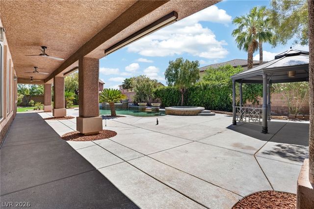 379 Autumn Hue Avenue, Las Vegas, NV 89123