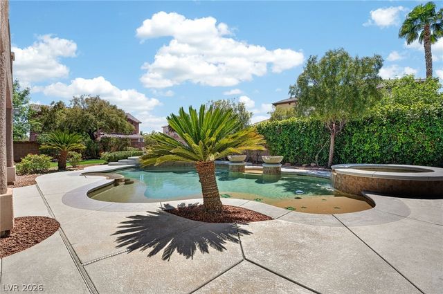 379 Autumn Hue Avenue, Las Vegas, NV 89123