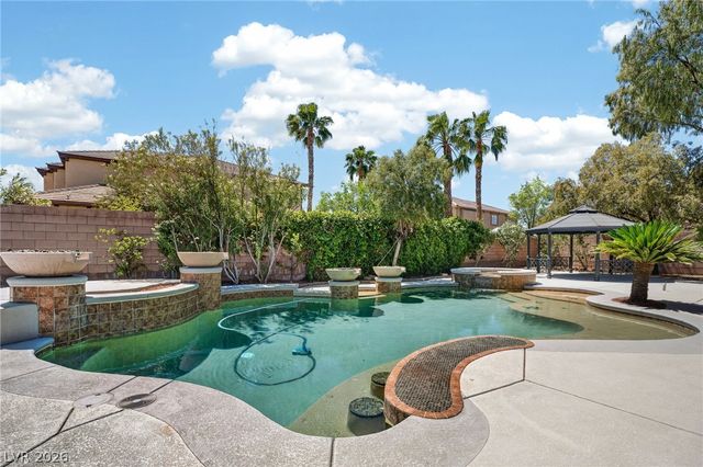 379 Autumn Hue Avenue, Las Vegas, NV 89123