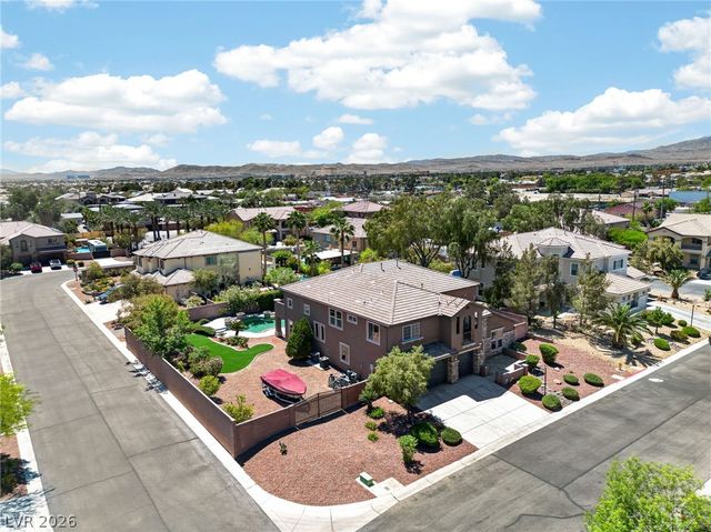 379 Autumn Hue Avenue, Las Vegas, NV 89123