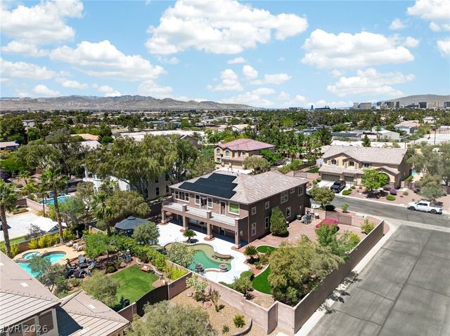 379 Autumn Hue Avenue, Las Vegas, NV 89123