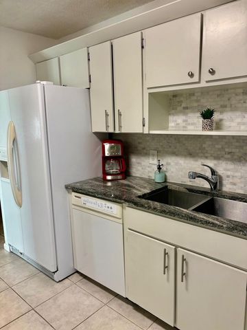 21425 SW PLANTATION STREET, Dunnellon, FL 34431