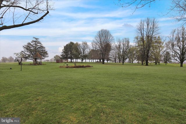 16 MT WILSON RD, Lebanon, PA 17042