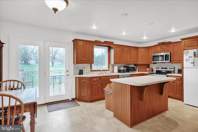 16 MT WILSON RD, Lebanon, PA 17042