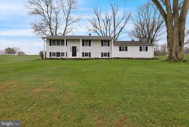 16 MT WILSON RD, Lebanon, PA 17042