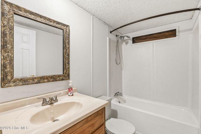 136 Driggers Drive, Hamlet, NC 28345