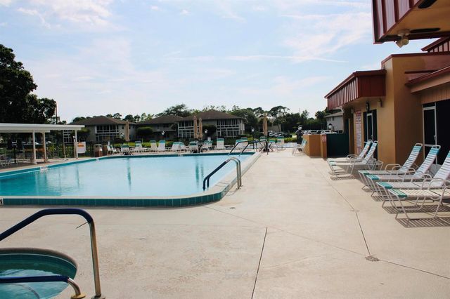 8 Lake Vista Trail 201, Port St. Lucie, FL 34952