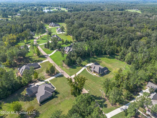 520 Viewpointe Way, Clinton, MS 39056