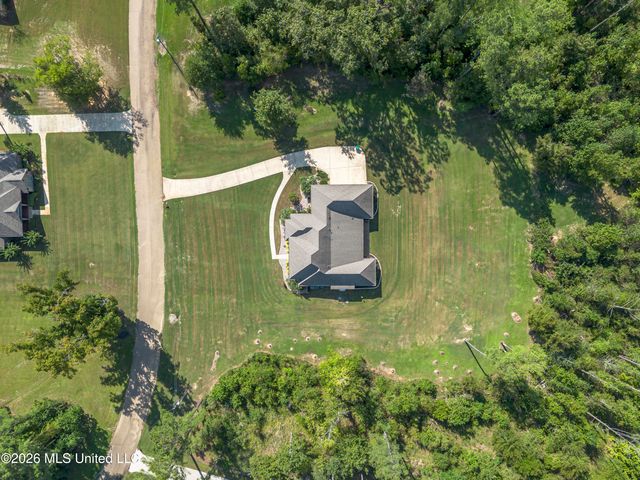 520 Viewpointe Way, Clinton, MS 39056