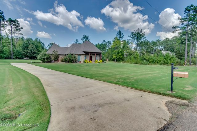 520 Viewpointe Way, Clinton, MS 39056