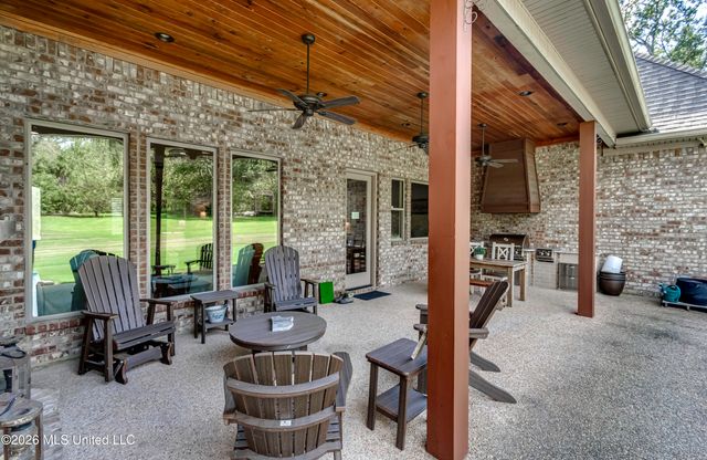 520 Viewpointe Way, Clinton, MS 39056