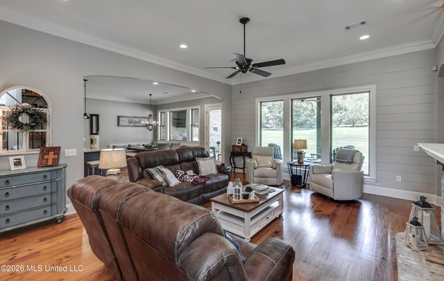 520 Viewpointe Way, Clinton, MS 39056