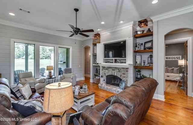 520 Viewpointe Way, Clinton, MS 39056