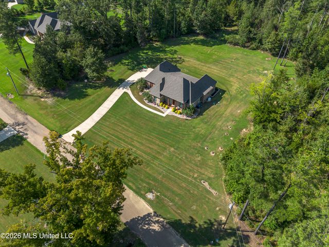 520 Viewpointe Way, Clinton, MS 39056