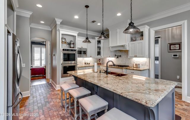 520 Viewpointe Way, Clinton, MS 39056
