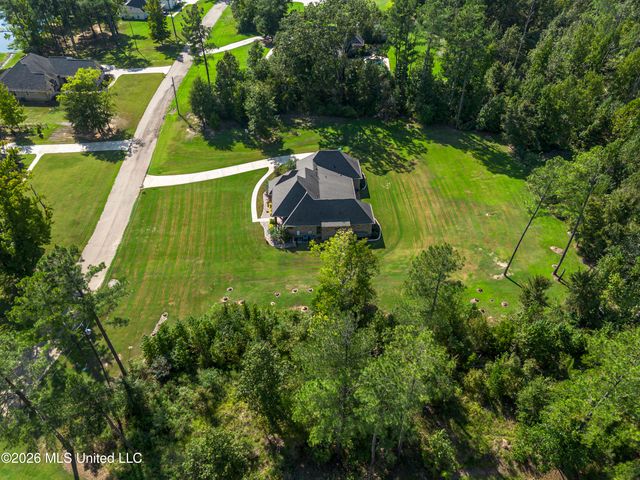 520 Viewpointe Way, Clinton, MS 39056