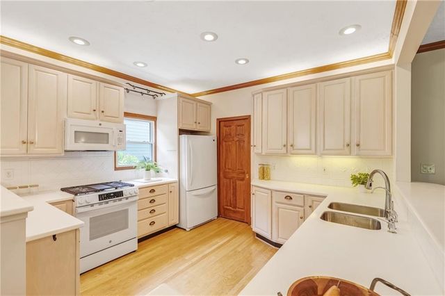 2116 Heritage Heights, Decatur, GA 30033